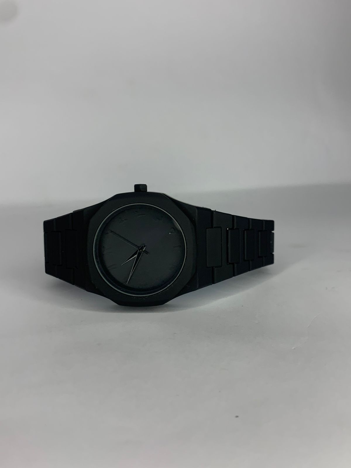 Classic Black Watch for Men – Elegant, Minimal & Stylish