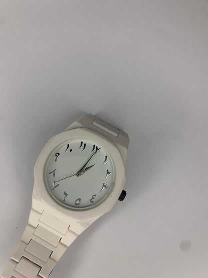 Elegant White Watch for Men – Arabic Numerals, Classic & Modern