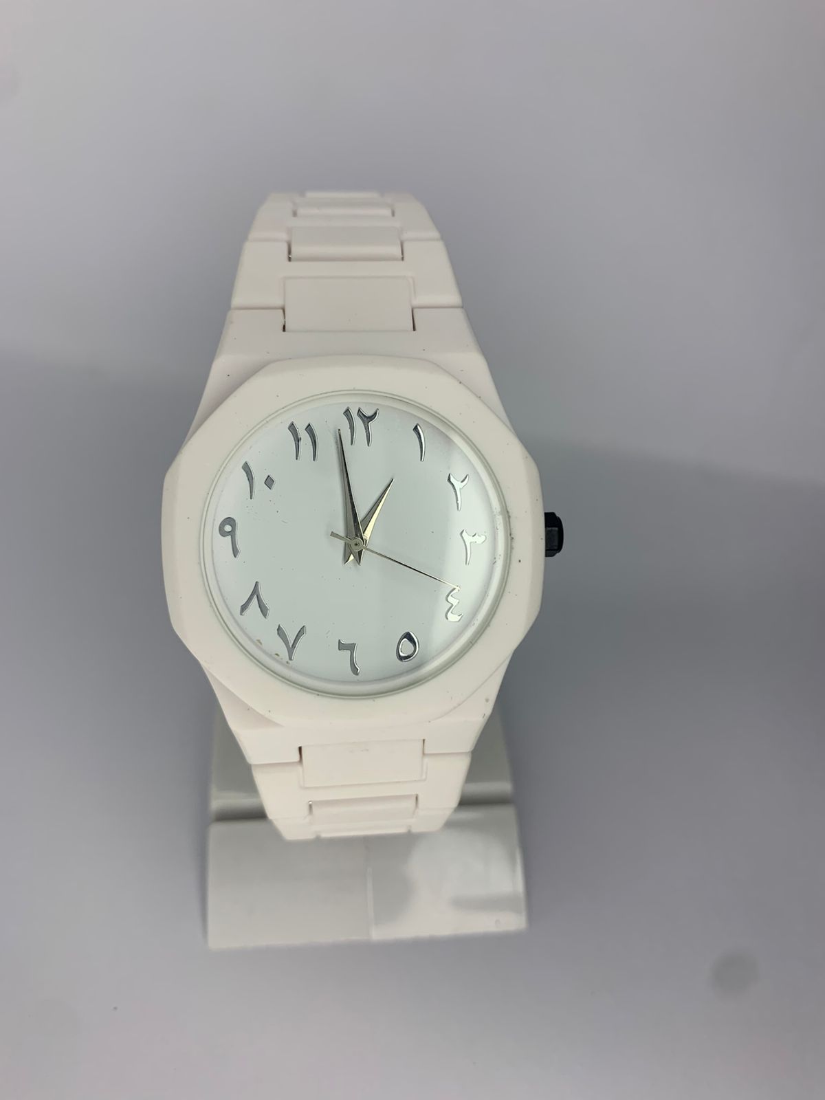 Elegant White Watch for Men – Arabic Numerals, Classic & Modern
